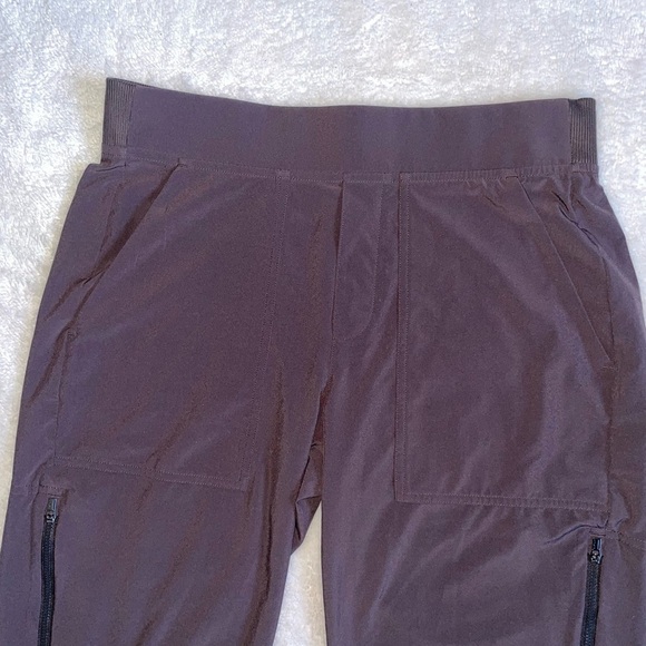 Athleta Brooklyn ankle mid rise utility pant in shale, size 6 - Picture 3 of 11
